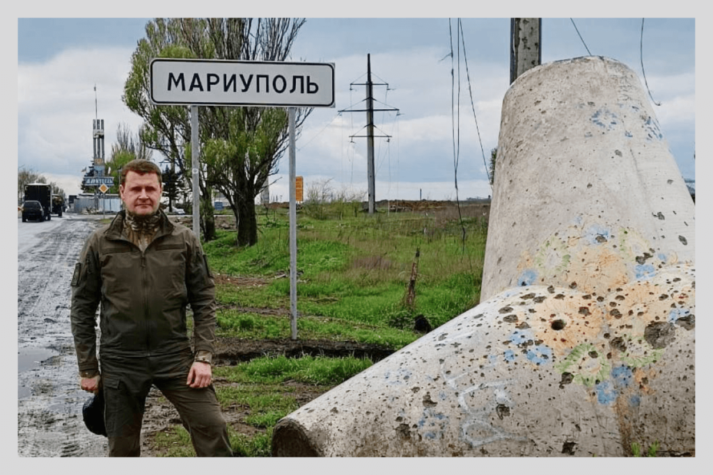 Алексей Чекунков в&nbsp;Мариуполе. Источник фото: telegram-канал Алексея Чекункова