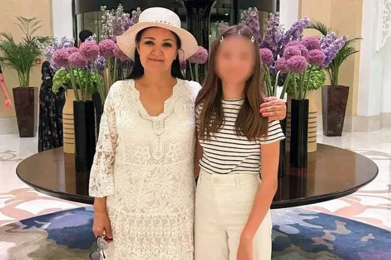 Альфинур Рахматуллина cо&nbsp;своей внучкой. Фото: личная страница ВКонтакте.