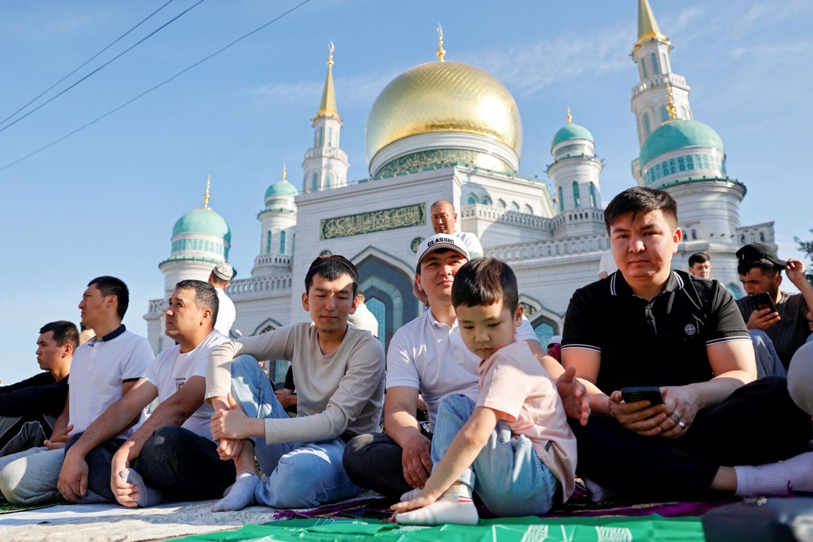 Курбан-байрам возле Соборной мечети в&nbsp;Москве