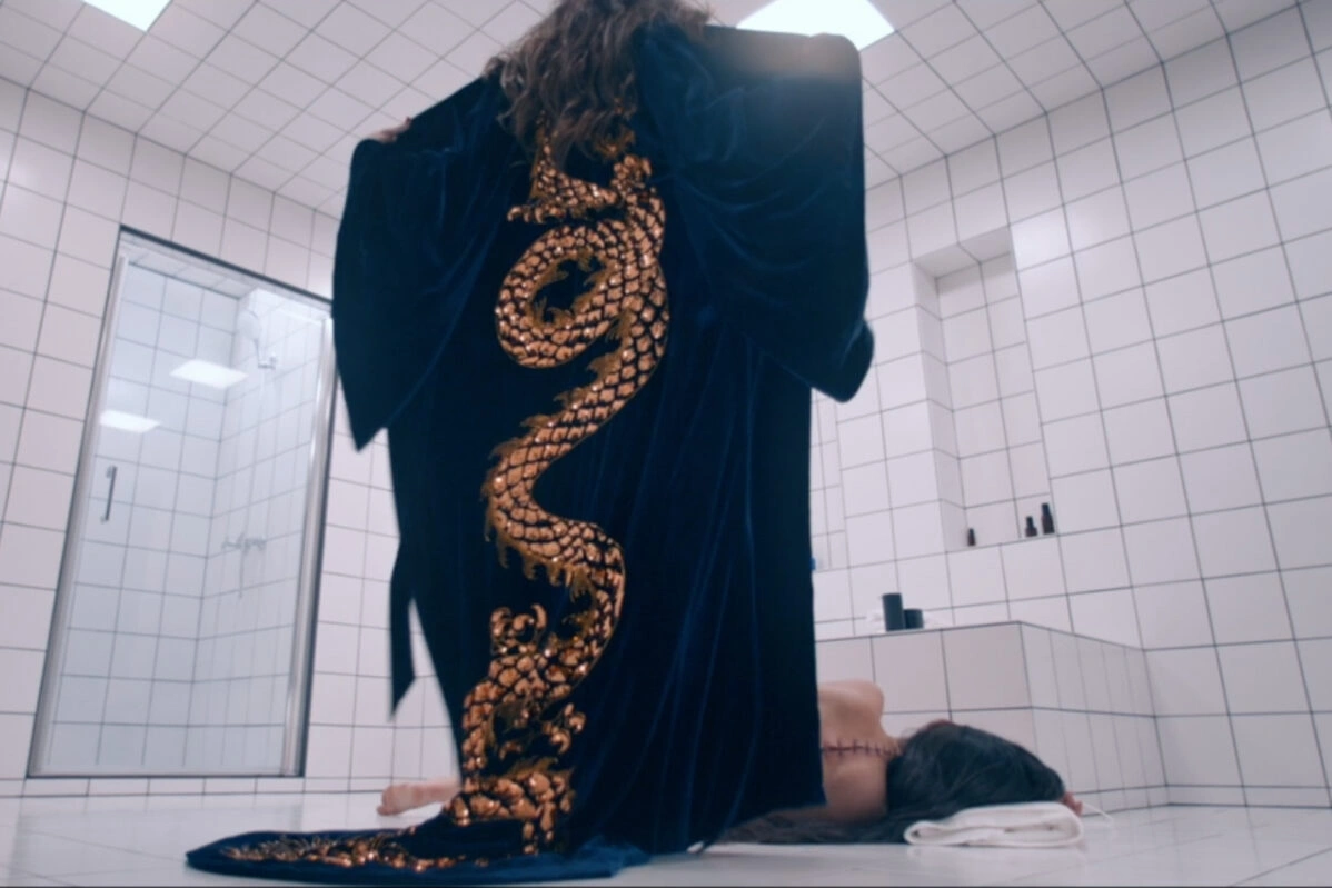 Кадр из&nbsp;фильма «Субстанция»