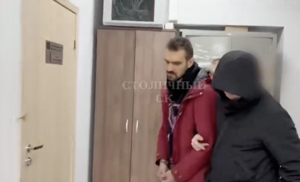 Комика Артемия Останина задержали по&nbsp;делу о&nbsp;разжигании ненависти при попытке уехать из&nbsp;России