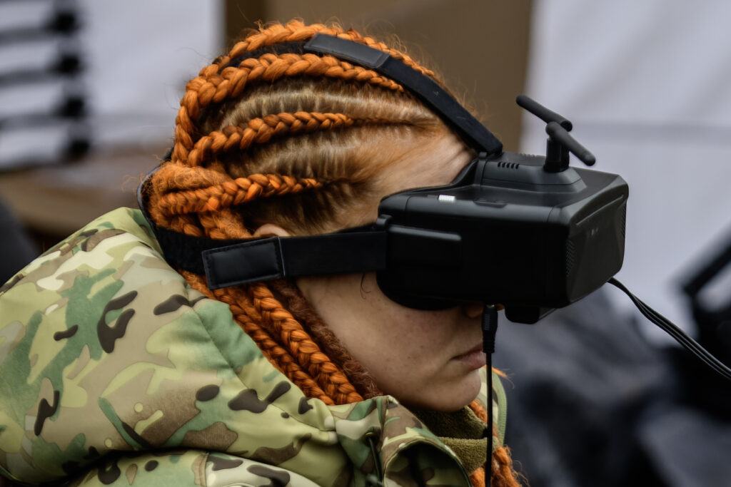 Беспилотники с&nbsp;оптоволоконным управлением невозможно заглушить при помощи РЭБ