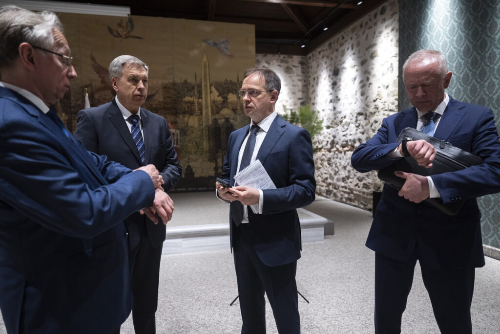 Владимир Мединский с&nbsp;2022 возглавляет российские делегации на&nbsp;переговорах с&nbsp;Украиной