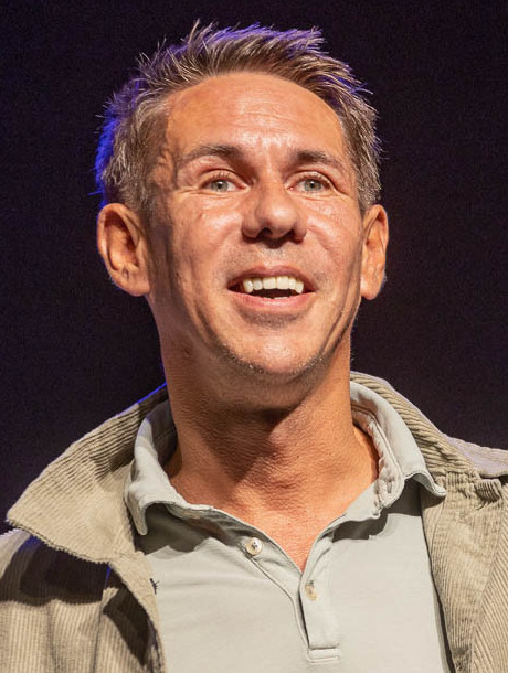 Упоминания об&nbsp;Артуре Смольянинове, Яне Трояновой и&nbsp;Алексее Панине удалили даже из&nbsp;актёрских составов фильмов, где они сыграли главные роли