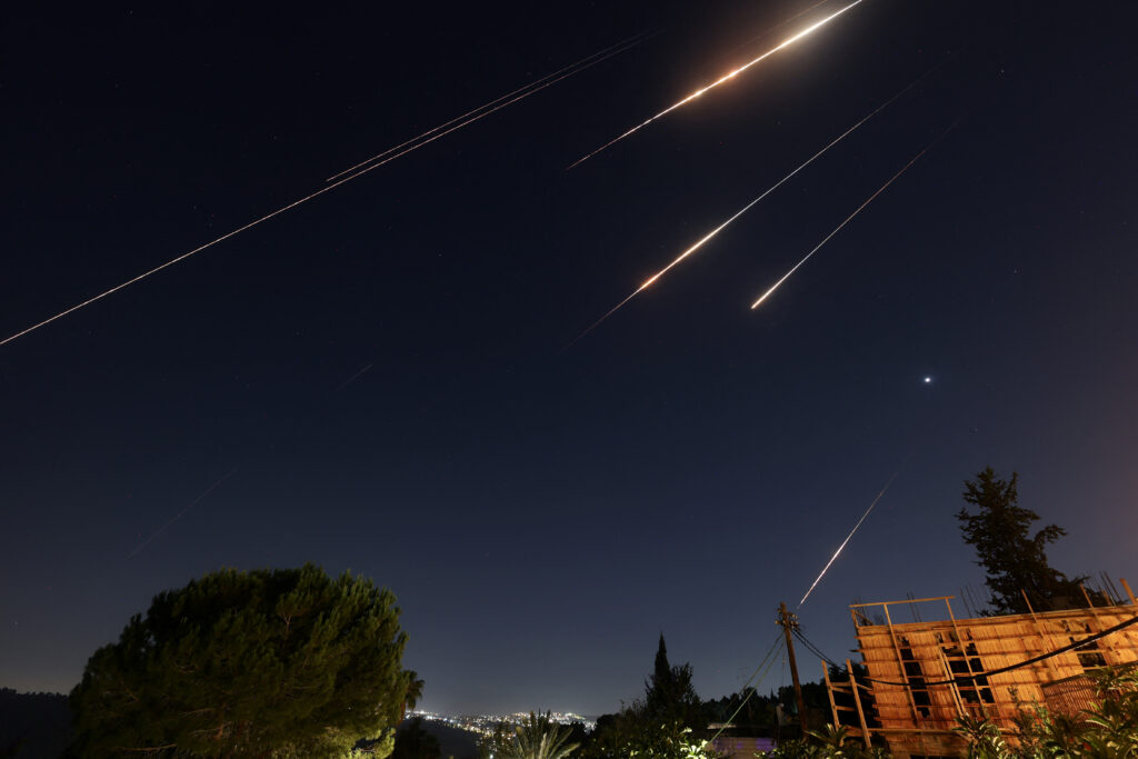 Израиль нанес удары по&nbsp;ключевым ядерным объектам Ирана: как аятоллы создавали атомную бомбу