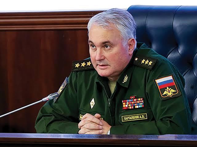 Как проходит весенне-летний призыв&nbsp;— 2025: увеличение призывного возраста с&nbsp;27&nbsp;до&nbsp;30&nbsp;лет, электронные повестки и&nbsp;возможность отправки новобранцев в&nbsp;части круглый год