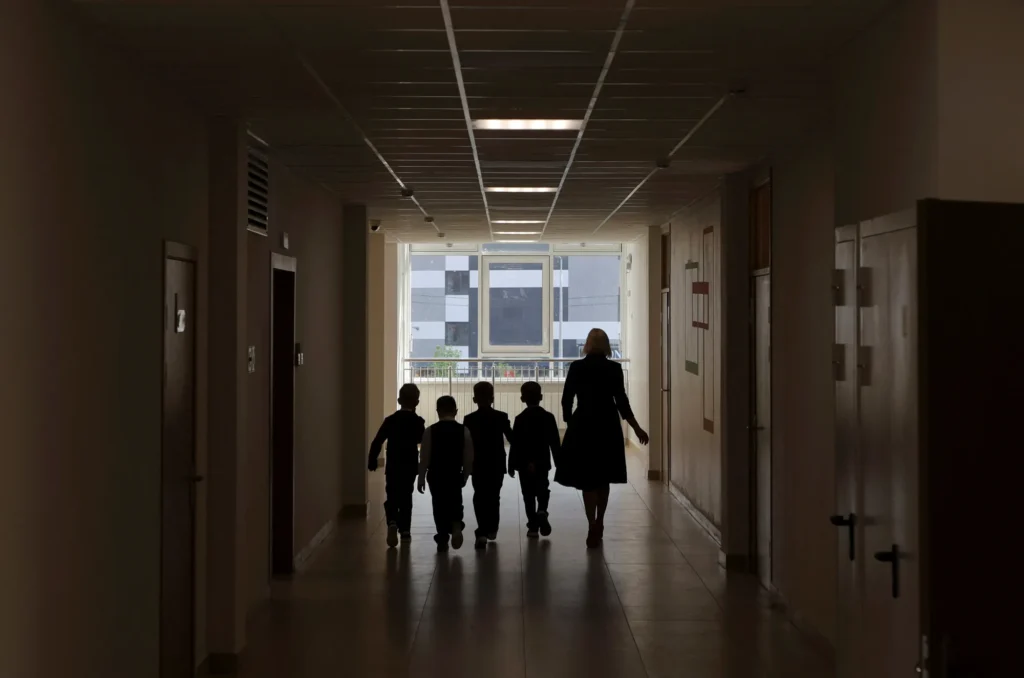 В российских школах сократят уроки иностранных языков с трёх до двух в неделю