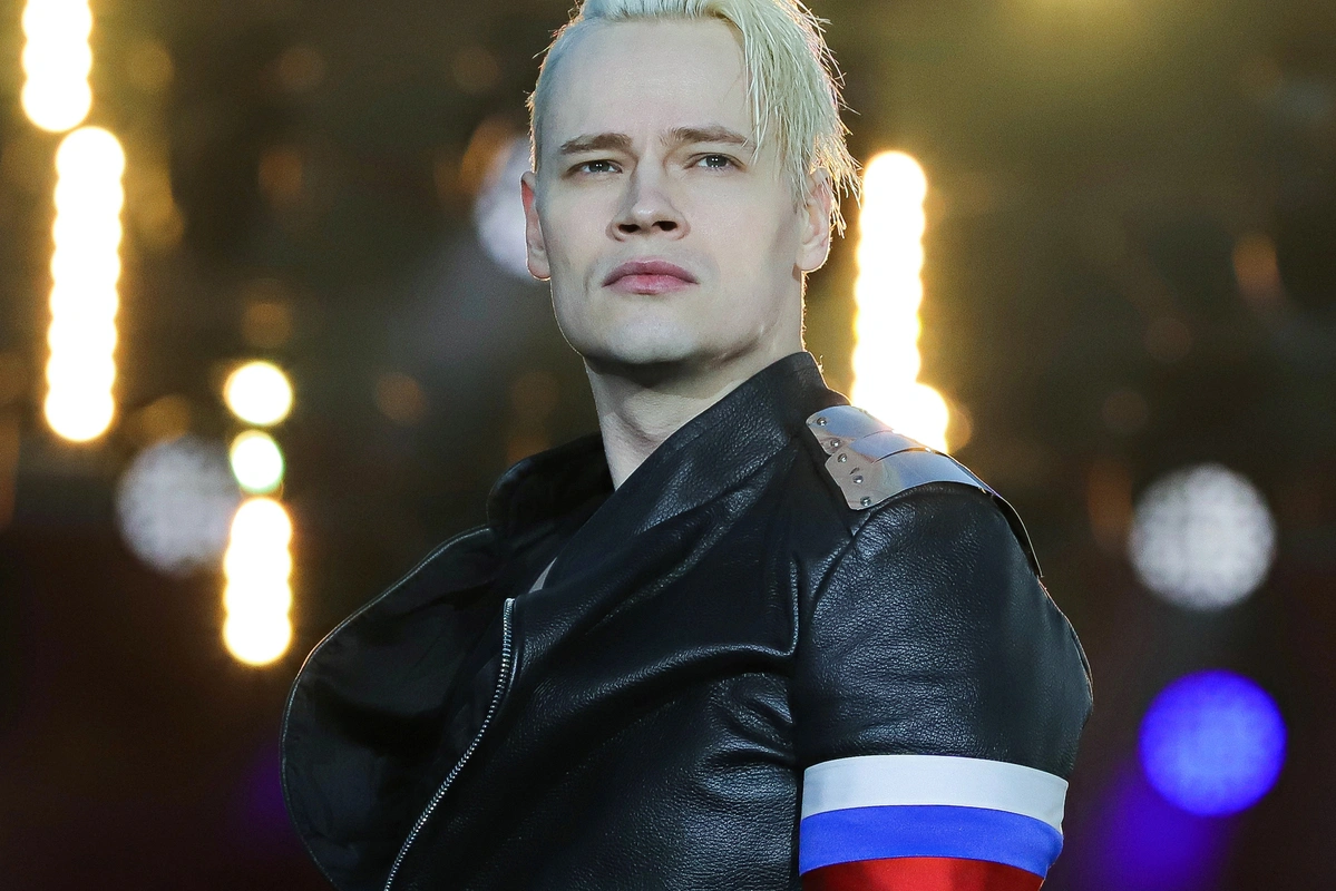 Суд признал «дискредитацией» армии сравнение певца Шамана с нацистами и поддержку Слепакова