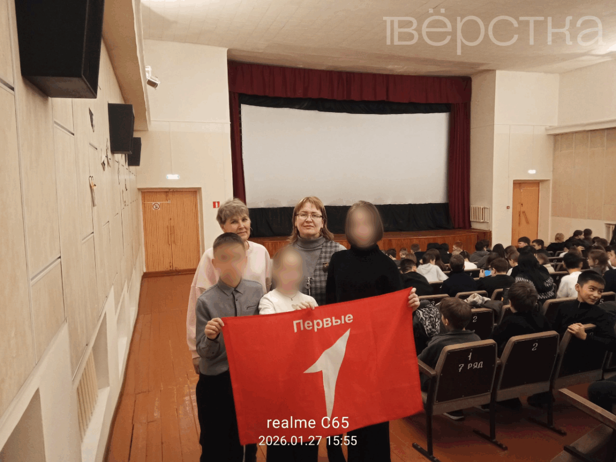 Школьников массово отправили в&nbsp;кинотеатры на&nbsp;просмотр ремейка мультфильма «Простоквашино»